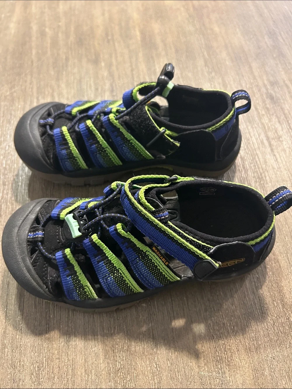KEEN Newport H2 Sandals Size J1. Blue Green Bump Toe Hike Waterproof, Semi New.